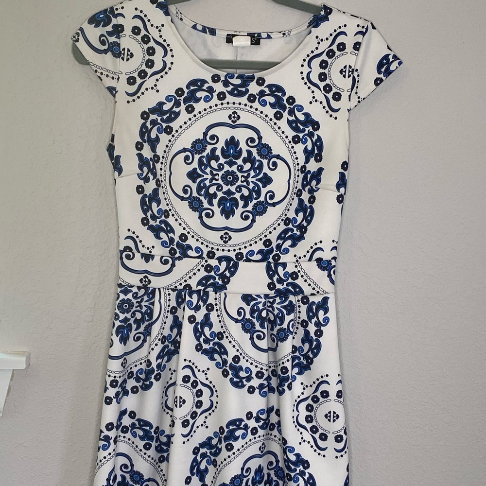 Patterned dress